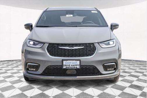 2025 Chrysler Pacifica L