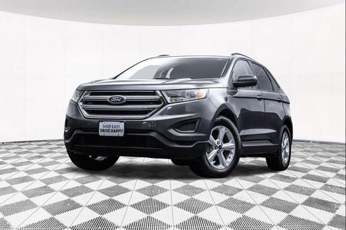 Tuxedo Black Metallic 2015 Ford Edge SE