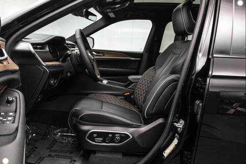 2025 Jeep Grand Cherokee L Summit