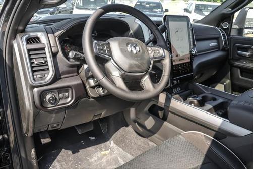 2025 RAM 2500 Laramie Crew Cab 4x4 6'4' Box