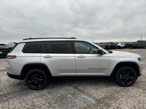 2022 Jeep Grand Cherokee L Altitude