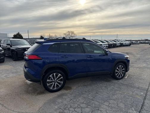 2024 Toyota Corolla Cross XLE
