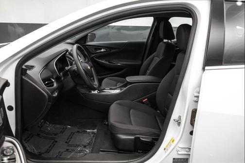 2017 Chevrolet Malibu 1LS