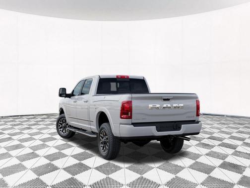 Bright White Clearcoat 2026 RAM 2500 Limited Crew Cab 4x4 6'4' Box