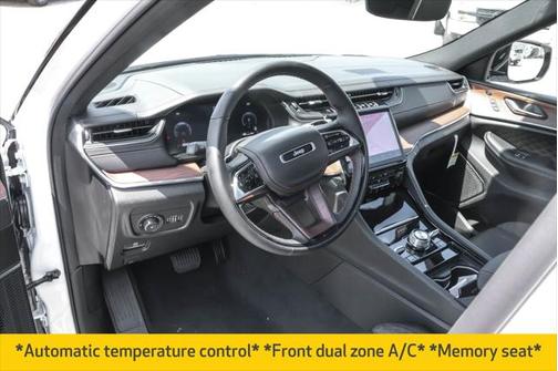 2025 Jeep Grand Cherokee Summit