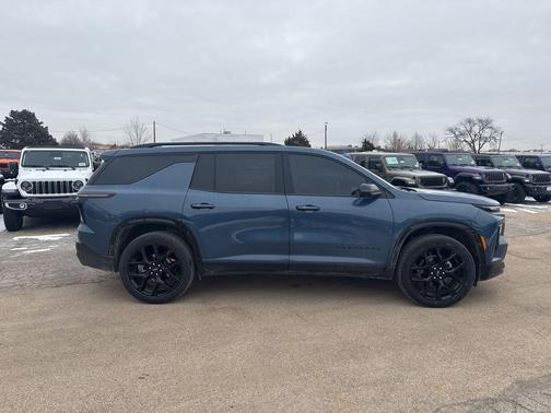 2024 Chevrolet Traverse RS