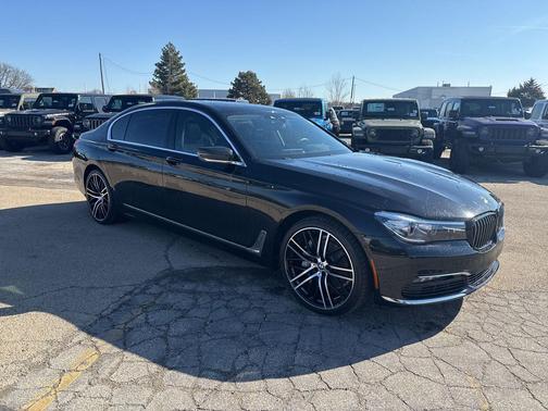 2018 BMW 740 740i