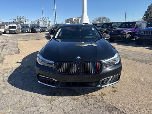 2018 BMW 740 740i
