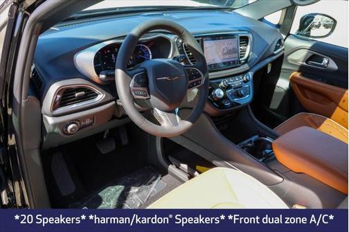 2025 Chrysler Pacifica L