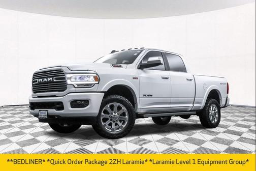 2019 RAM 2500 Laramie Crew Cab 4x4 6'4' Box