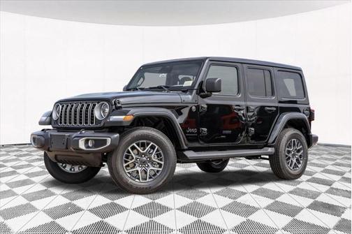 2025 Jeep Wrangler 4-Door Sahara 4x4