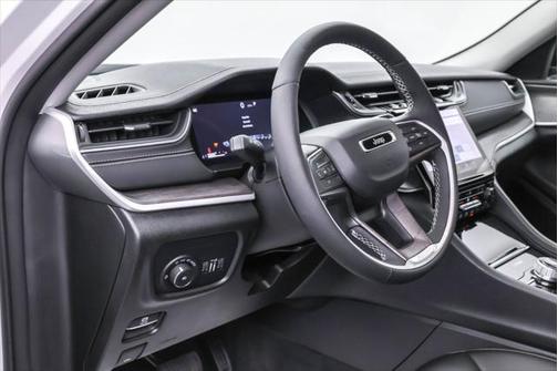 2024 Jeep Grand Cherokee Limited X
