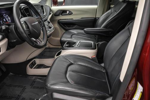 2021 Chrysler Pacifica Hybrid Touring L