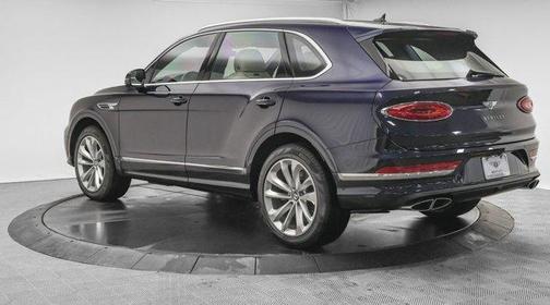 2025 Bentley Bentayga V8