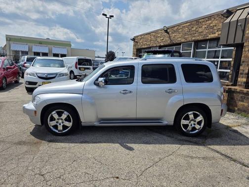 Silver Ice Metallic 2011 Chevrolet HHR LT