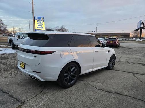2023 Land Rover Range Rover Sport SE