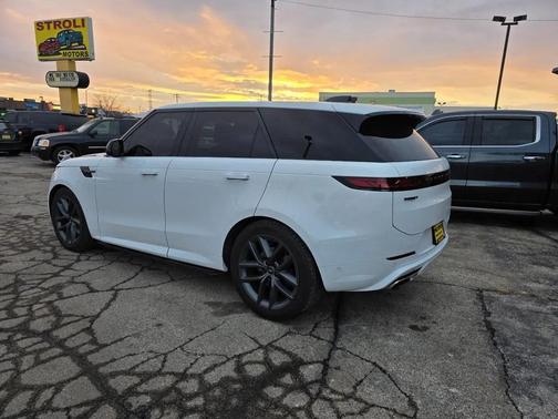 2023 Land Rover Range Rover Sport SE