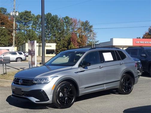 2024 Volkswagen Tiguan 2.0T SE R-Line Black