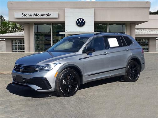 2024 Volkswagen Tiguan 2.0T SE R-Line Black