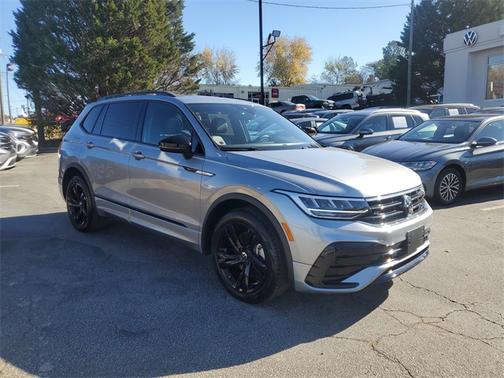2024 Volkswagen Tiguan 2.0T SE R-Line Black