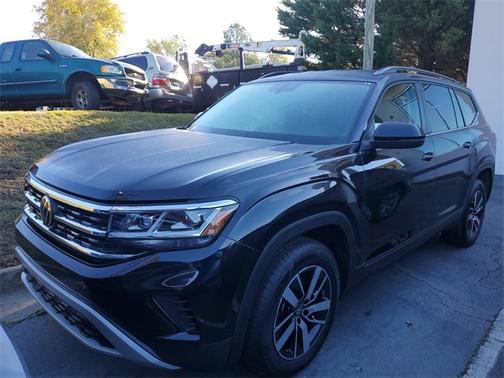 2023 Volkswagen Atlas 2.0T SE