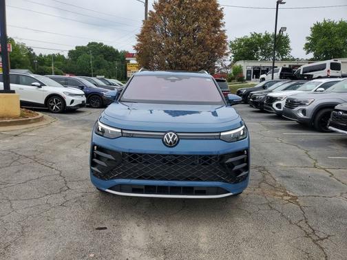 Monterey Blue Pearl 2025 Volkswagen Tiguan 2.0T SEL R-Line