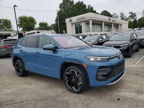 Monterey Blue Pearl 2025 Volkswagen Tiguan 2.0T SEL R-Line