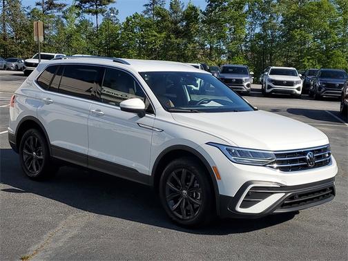 2024 Volkswagen Tiguan 2.0T SE