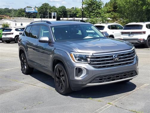2024 Volkswagen Atlas 2.0T SE