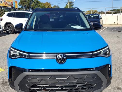 2025 Volkswagen Taos 1.5T SE Black