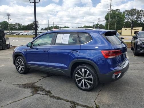 Dusk Blue Metallic 2023 Volkswagen Taos 1.5T SE