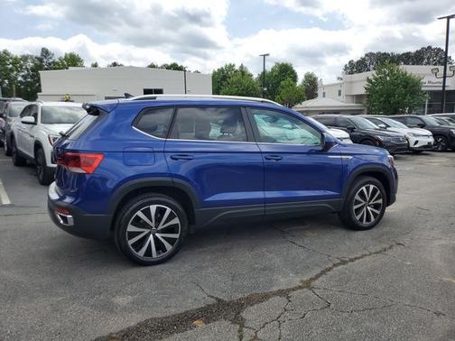 Dusk Blue Metallic 2023 Volkswagen Taos 1.5T SE