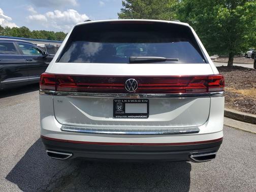 White Pearl 2026 Volkswagen Atlas 2.0T SE