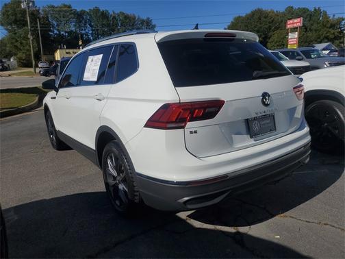 2022 Volkswagen Tiguan 2.0T SE