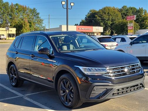2024 Volkswagen Tiguan 2.0T SE