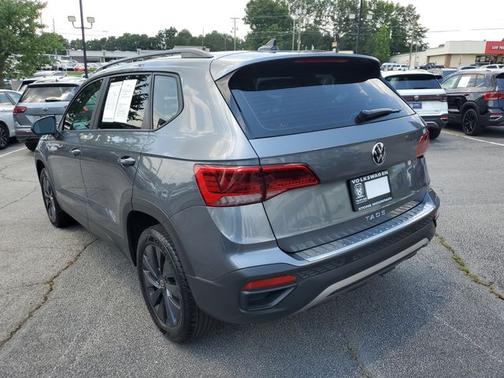 Platinum Gray Metallic 2024 Volkswagen Taos 1.5T S