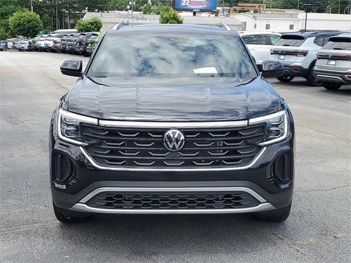 2025 Volkswagen Atlas Cross Sport 2.0T SE w/ Technology