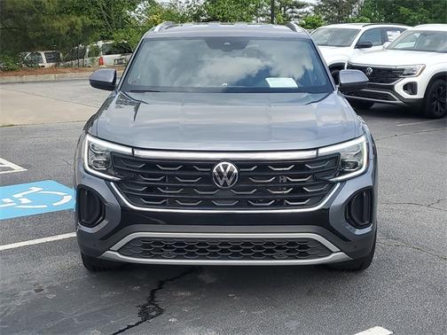 2024 Volkswagen Atlas Cross Sport 2.0T SE w/ Technology