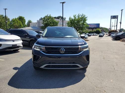 Deep Black Pearl 2024 Volkswagen Taos 1.5T S