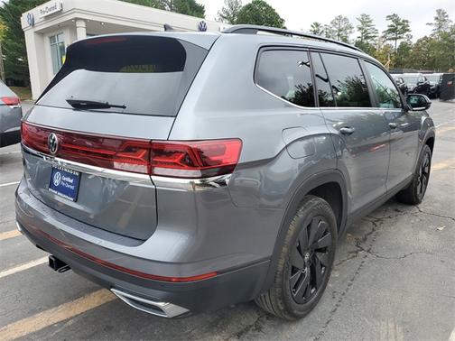 2025 Volkswagen Atlas 2.0T SE w/ Technology