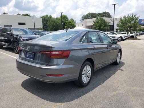 Platinum Gray Metallic 2019 Volkswagen Jetta 1.4T S