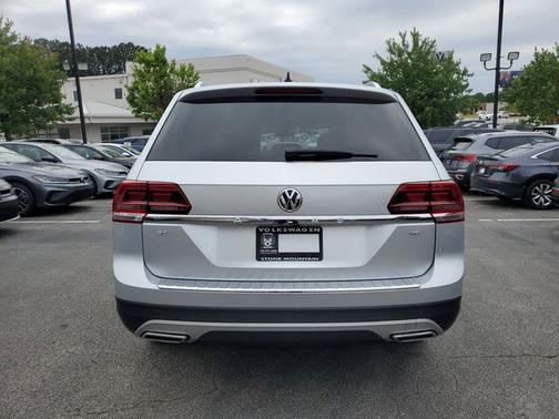 Reflex Silver Metallic 2018 Volkswagen Atlas 3.6L V6 SE