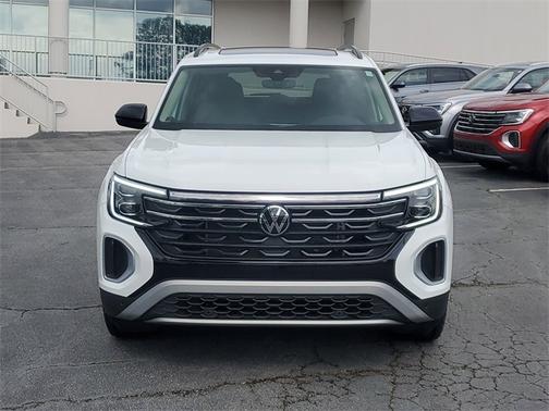 2024 Volkswagen Atlas 2.0T Peak Edition SE w/Technology