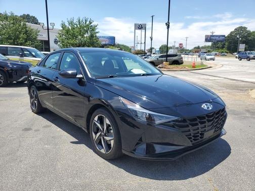 Onyx Black 2023 Hyundai ELANTRA SEL