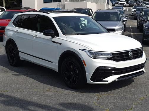 2024 Volkswagen Tiguan 2.0T SE R-Line Black