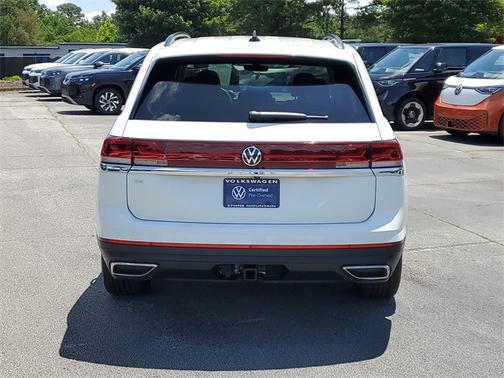 2024 Volkswagen Atlas 2.0T SE w/ Technology