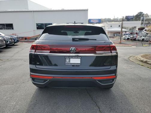 Black 2026 Volkswagen Atlas Cross Sport 2.0T SE
