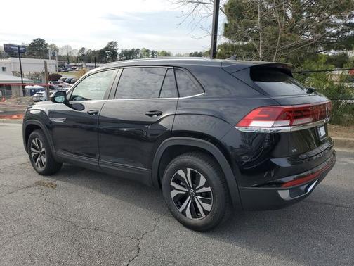 Black 2026 Volkswagen Atlas Cross Sport 2.0T SE