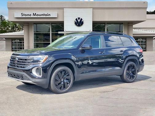 Black 2026 Volkswagen Atlas 2.0T SE w/Technology
