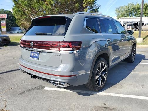 2025 Volkswagen Atlas 2.0T SEL Premium R-Line